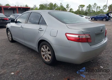 2007 Toyota Camry Xle z USA, uszkodzony, nr VIN JTNBE46K473007385